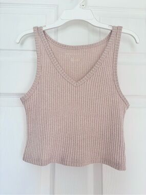American Eagle V-Neck Crop Tank Top